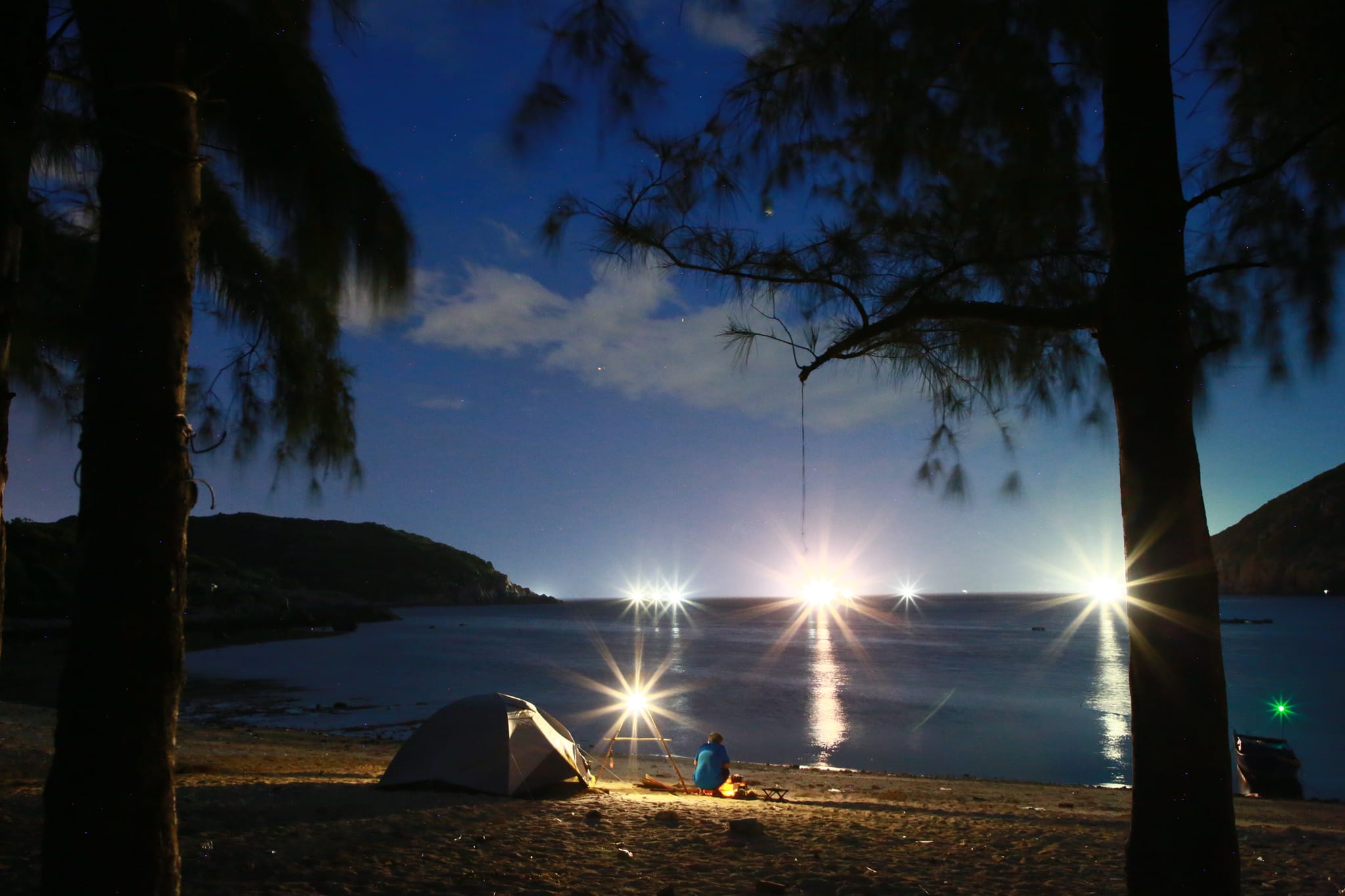 Bãi biển hoang sơ gần Nha Trang được ví như "nàng tiên ngủ quên", nhiều người chưa hề nghe tên!