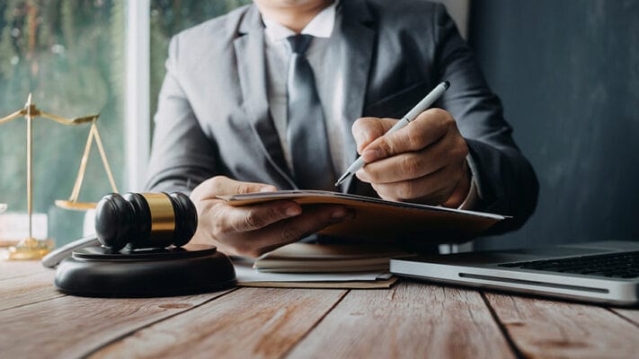 Pháp lý khởi nghiệp: Những lưu ý để đảm bảo thành công Pháp lý khởi nghiệp: Những lưu ý để đảm bảo thành công