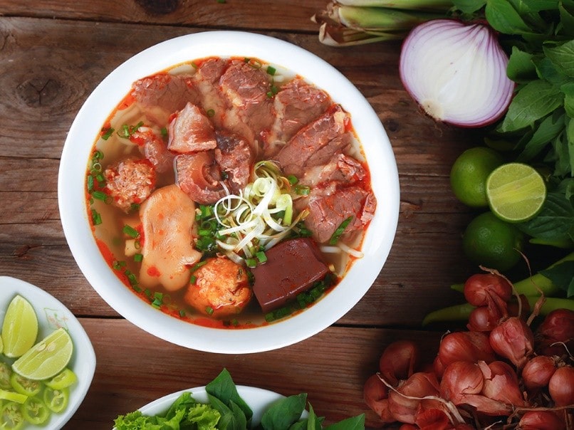 Kinh Doanh Bún Bò Huế Thành Công: Hướng Dẫn Từ A đến Z