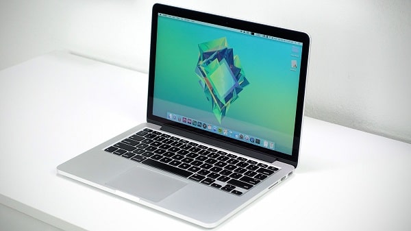 MacBook Pro 15 inch giá sốc chỉ 5,5 triệu: Thiết kế sang trọng, hiệu năng mạnh mẽ